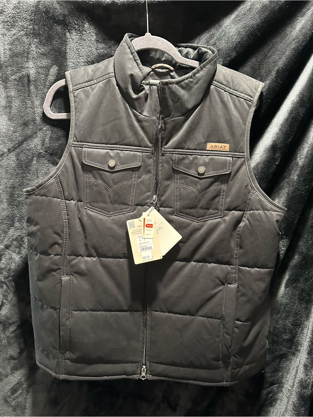 Ariat Black Quilted Puffer Vest with Snap Chest Pockets Size L women’s